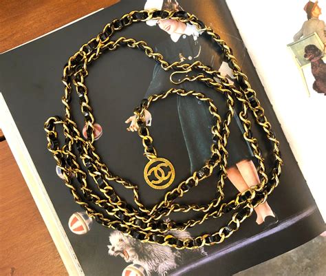 chanel kette original|old fashioned Chanel.